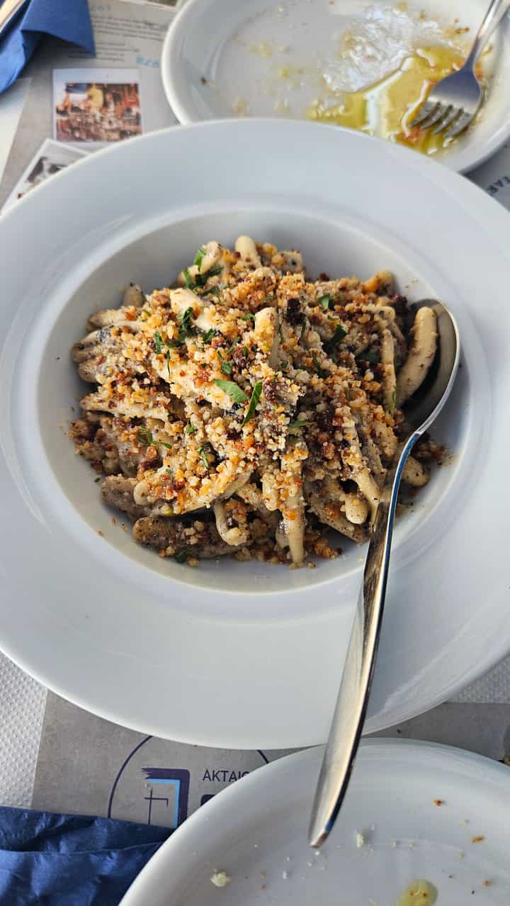 This mushroom pasta was delicious.